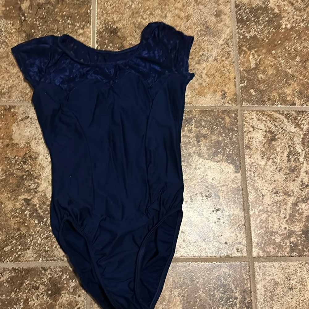 Capezio Leotard to, women small, velvet accents